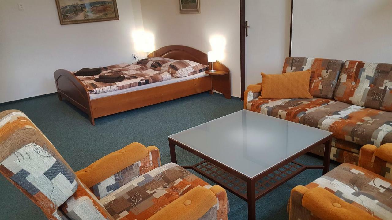 Apartmán Nové Hrady Esterno foto